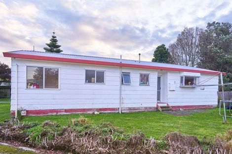 Photo of property in 28 Cedar Grove, Highbury, Palmerston North, 4412