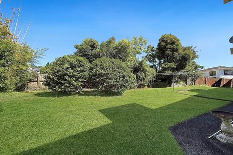 Photo of property in 1/216 Beach Road, Campbells Bay, Auckland, 0630