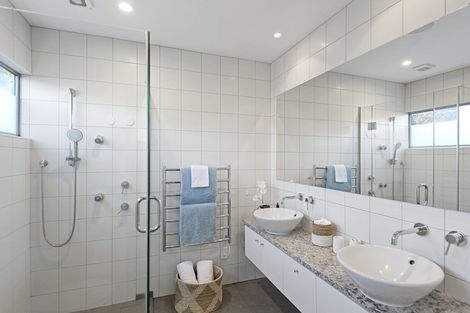 Photo of property in 27 Main Road, Redcliffs, Christchurch, 8081