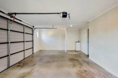 Photo of property in 2/19 Glencarron Place, Bethlehem, Tauranga, 3110