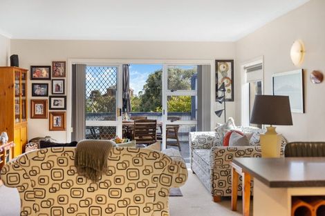 Photo of property in 33 Wharemauku Road, Raumati Beach, Paraparaumu, 5032