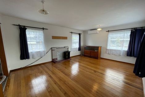 Photo of property in 8 Albert Road, Kelston, Auckland, 0602