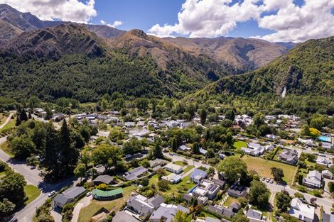 Photo of property in 14 Caernarvon Street, Arrowtown, 9302