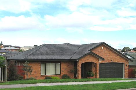 Photo of property in 3 Chadlington Avenue, Henderson, Auckland, 0612