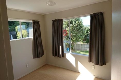 Photo of property in 8 Lauderdale Road, Papakowhai, Porirua, 5024