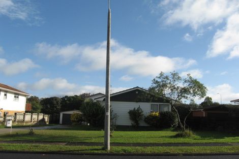 Photo of property in 33 Archmillen Avenue, Pakuranga Heights, Auckland, 2010