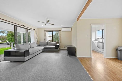 Photo of property in 9 Olive Place, Nawton, Hamilton, 3200