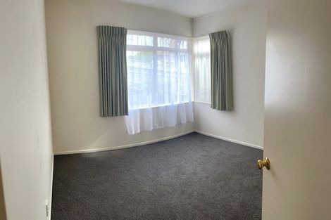 Photo of property in 2/1-5 Gleanor Avenue, Oteha, Auckland, 0632