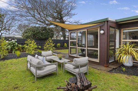 Photo of property in 3/2a Julian Place, Westown, New Plymouth, 4310