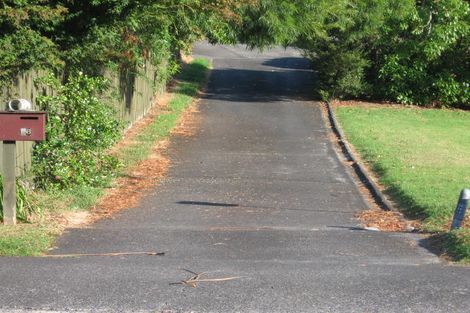 Photo of property in 2/56 Oaktree Avenue, Browns Bay, Auckland, 0630