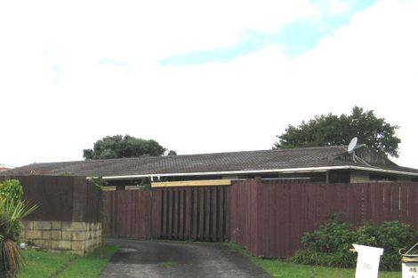 Photo of property in 2/50 Takapu Street, Henderson, Auckland, 0612