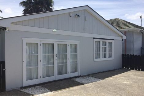 Photo of property in 1/12 Ellen Street, Manurewa East, Auckland, 2102