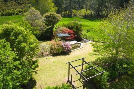 Photo of property in 19 Baty Place, Coal Creek, Greymouth, 7802