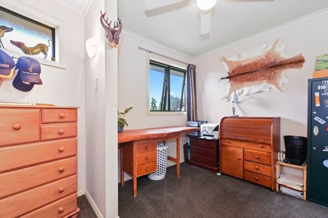 Photo of property in 37 Pulham Crescent, Queenwood, Hamilton, 3210