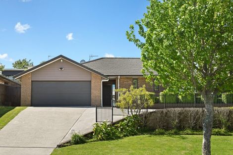 Photo of property in 56 Farnborough Drive, Grandview Heights, Hamilton, 3200