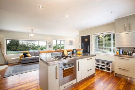 Photo of property in 11 Cowling Road, Hurdon, New Plymouth, 4310