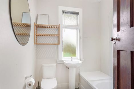 Photo of property in 16 Lincoln Road, Hillmorton, Christchurch, 8024