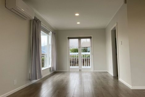 Photo of property in 1/1 Tonkin Drive, Sunnynook, Auckland, 0620