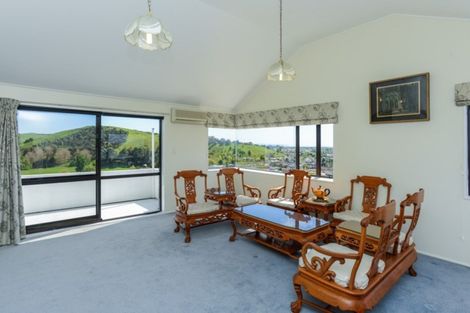 Photo of property in 56 Churchill Drive, Taradale, Napier, 4112