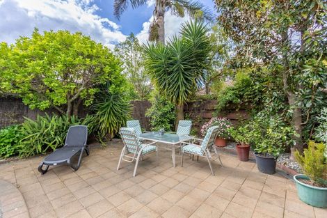 Photo of property in 64 Hetley Crescent, Taradale, Napier, 4112