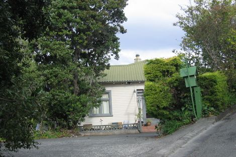 Photo of property in 14 Guys Hill Road, Hospital Hill, Napier, 4110