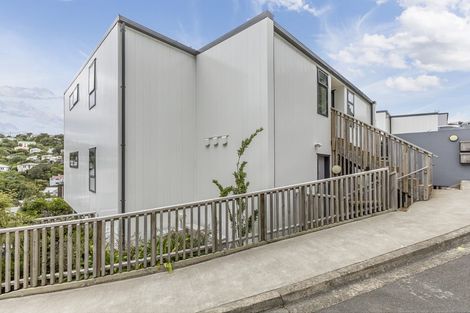 Photo of property in 4/63 Tiketike Way, Brooklyn, Wellington, 6021