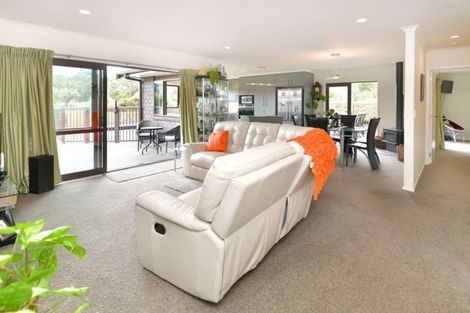 Photo of property in 648 Kahikatea Flat Road, Waitoki, Kaukapakapa, 0871