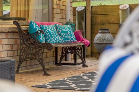 Photo of property in 1 Shah Place, Glen Eden, Auckland, 0602