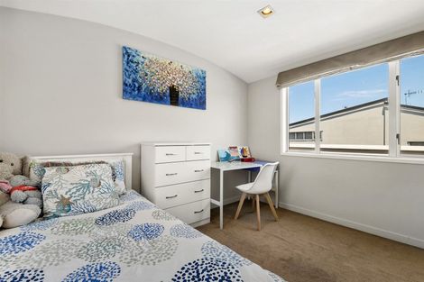 Photo of property in 96a Anzac Street, Takapuna, Auckland, 0622