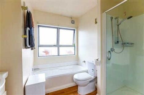 Photo of property in 8a Broadbent Street, Riccarton, Christchurch, 8041