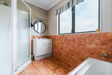 Photo of property in 91 Kahotea Drive, Motuoapa, 3382