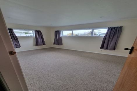 Photo of property in 18 Heath Street, Wainuiomata, Lower Hutt, 5014