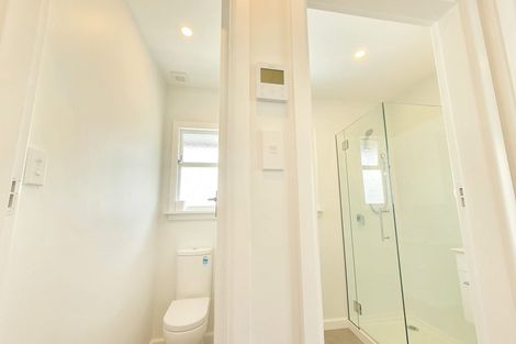 Photo of property in 7 Straven Road, Riccarton, Christchurch, 8011