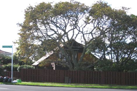 Photo of property in 1/114 Bucklands Road, Bucklands Beach, Auckland, 2012