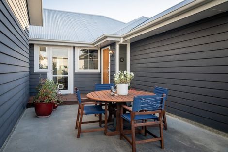 Photo of property in 1 Ivy Lane, Albert Town, Wanaka, 9305