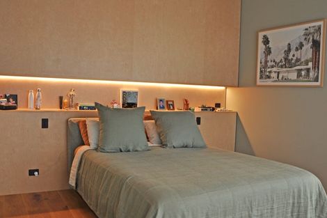 Photo of property in 52 Sandpiper Avenue, Point Wells, 0986