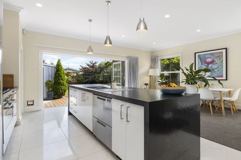 Photo of property in 26 Gibbon Street, Sydenham, Christchurch, 8023