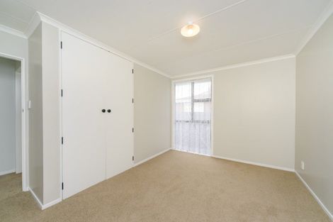Photo of property in 8 Adams Place, Kelvin Grove, Palmerston North, 4414