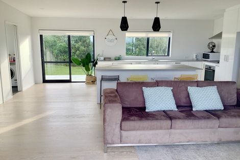 Photo of property in 4 Manuka Close, Mangawhai, 0505