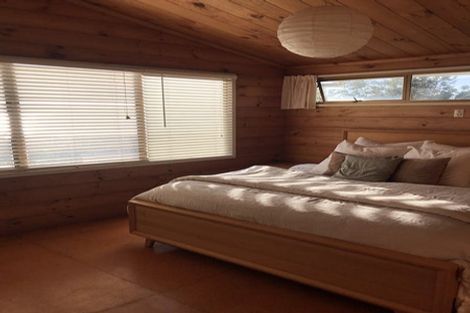 Photo of property in 251 Marine Parade, Eastbourne, Lower Hutt, 5013