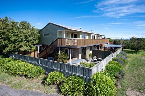 Photo of property in 26 Angela Place, Kinloch, Taupo, 3377