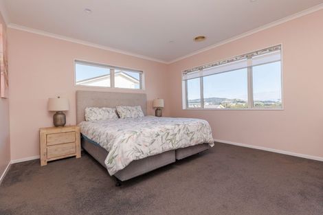 Photo of property in 69 Grenada Drive, Grenada Village, Wellington, 6037