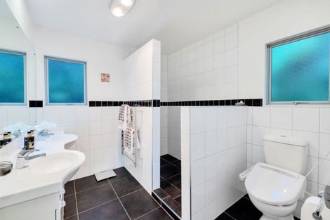 Photo of property in 47a Lingham Crescent, Torbay, Auckland, 0630
