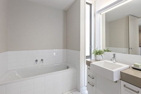 Photo of property in 10 Boardwalk Lane, Seatoun, Wellington, 6022