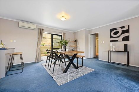 Photo of property in 30 Pointon Glade, Grandview Heights, Hamilton, 3200