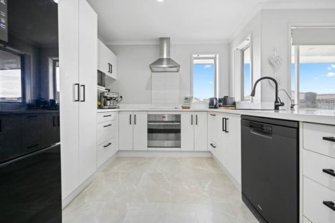 Photo of property in 11 Kentwood Place, Flagstaff, Hamilton, 3210