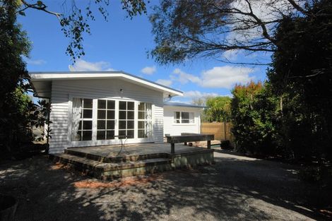 Photo of property in 1 Renata Crescent, Te Atatu Peninsula, Auckland, 0610
