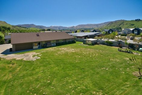 Photo of property in 11 Poolburn Court, Lake Hayes, Queenstown, 9304