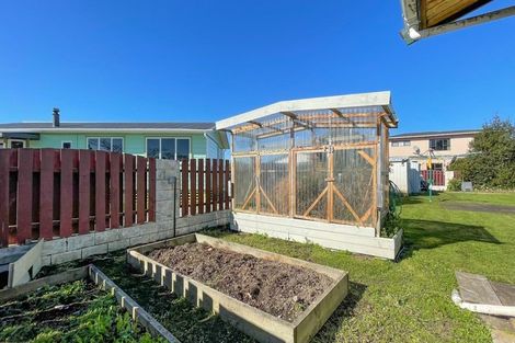 Photo of property in 43 Mahana Road, Ngatea, 3503