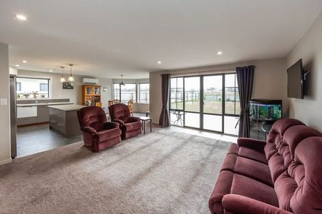 Photo of property in 37 Seymour Drive, Rolleston, 7614